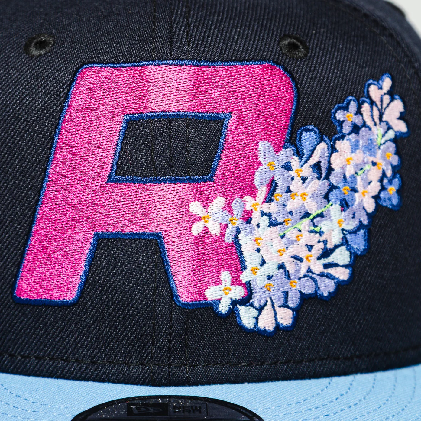 New Era 9FIFTY Lilac Navy Sky Cap - Image 4