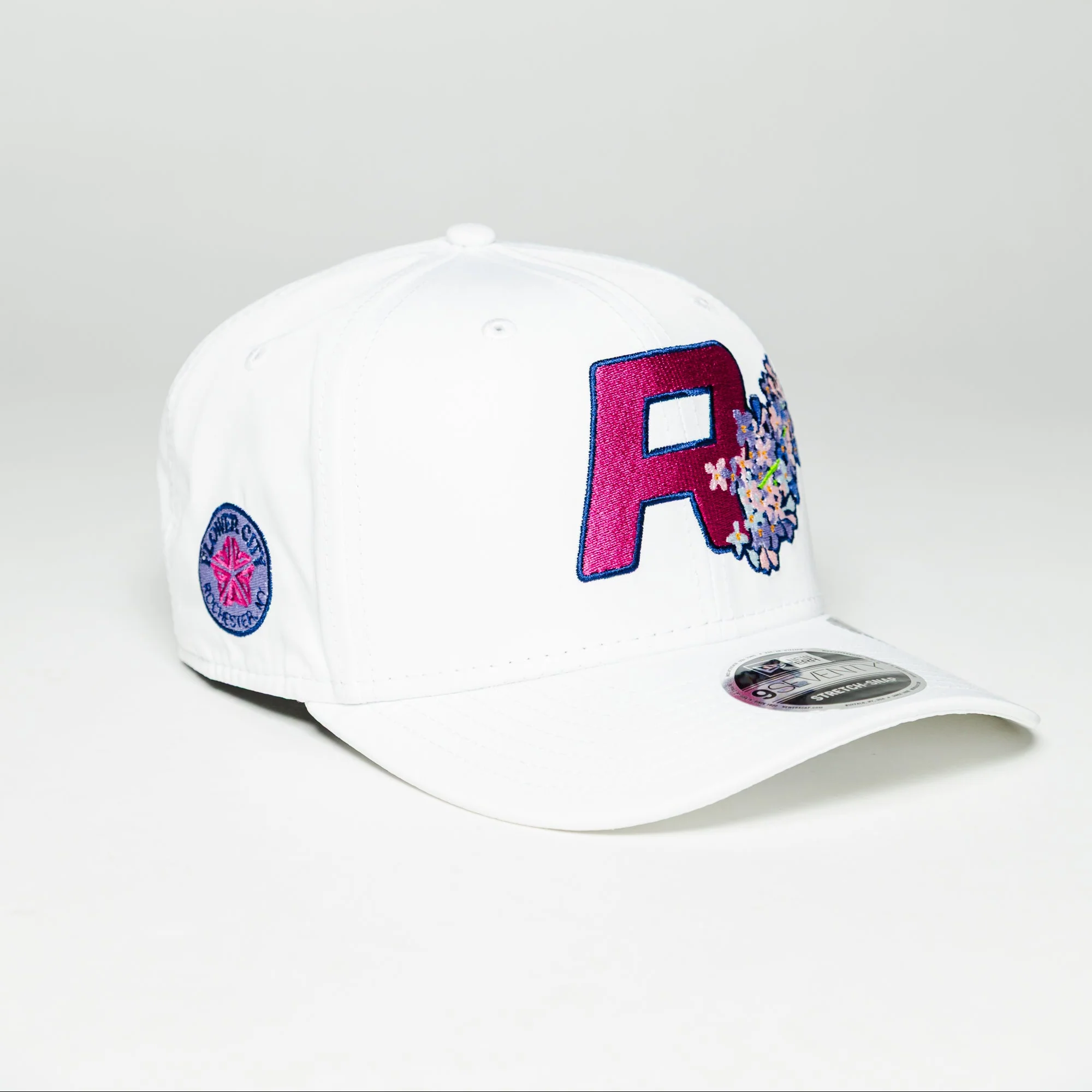 New Era 9SEVENTY Lilac White Stretch Snapback - Image 2